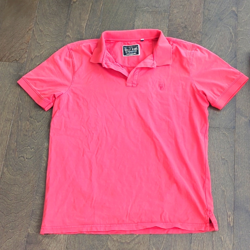 MENS Medium COLLAR CORAL TSHIRT
